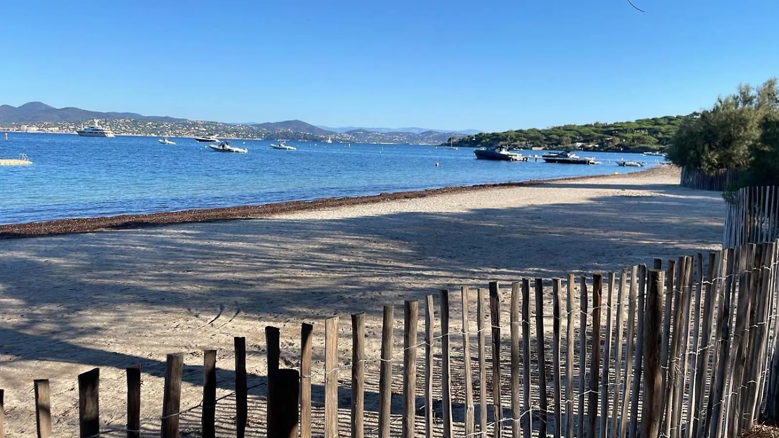 T3 Vignes & Terrasse 25 M2 Au Calme - Vue Verdoyante - A 7 Min De La Plage - Parking Gratuit - La Croix-Valmer